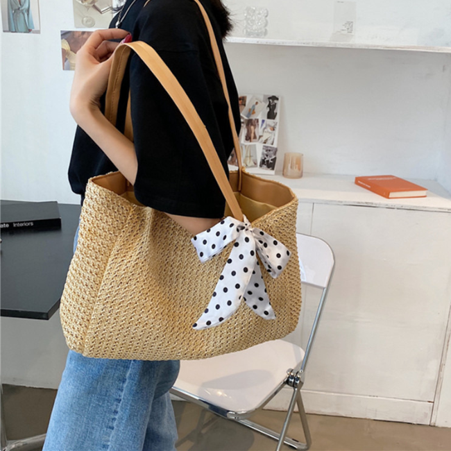 Bolsa Feminina Sacola com Lenço