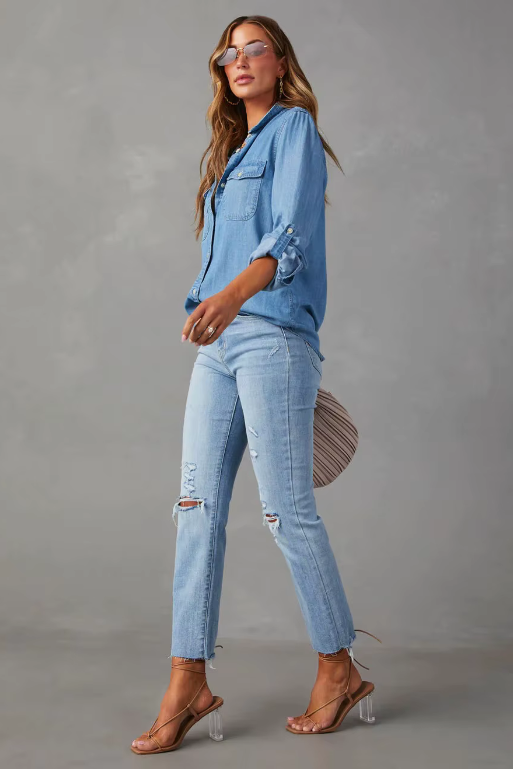Camisa social feminina,Camisas femininas,Blusa social feminina,Camisa listrada feminina,Camisa feminina social,Camisa feminina manga longa, camisa feminina social classica, camisa feminina elegante, camisa jeans feminina, camisa feminina jeans, camisa jeans claro feminina, camisa jeans fina