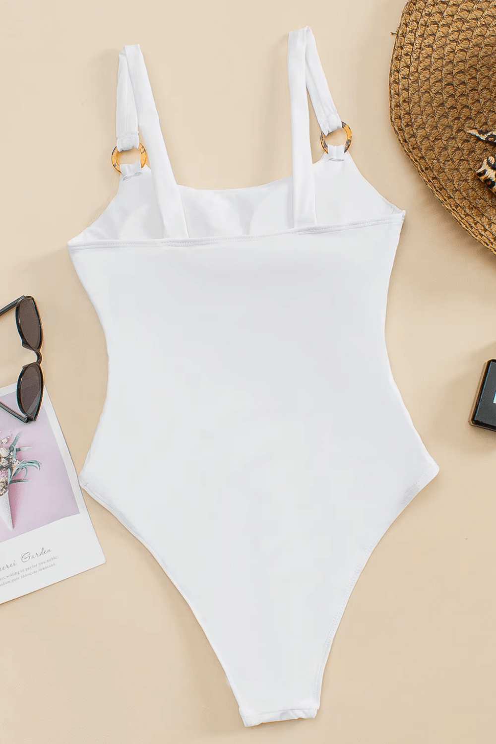maio feminino, maio e praia