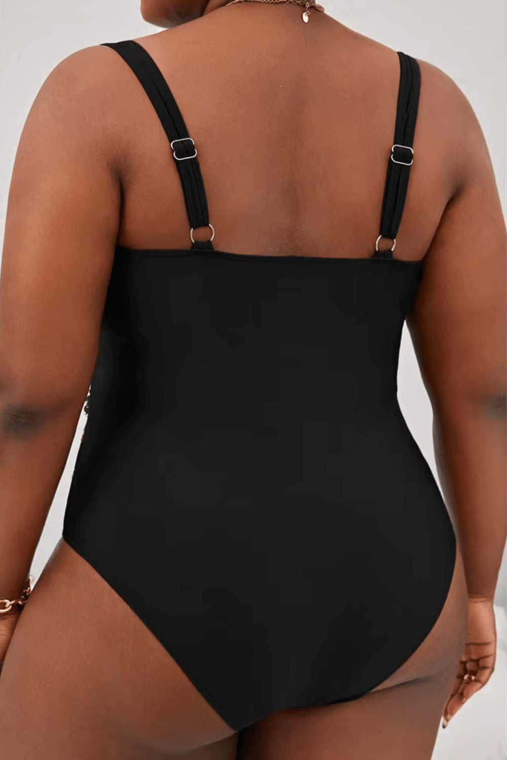 maiô plus size, maio feminino, maio estampado, maio com bojo, maio plus, maiô de praia, maios femininos, maios piscina, maio da moda, maios tendencia, maiô praia, baliloves, maio plus, maiô plis, maio plus size
