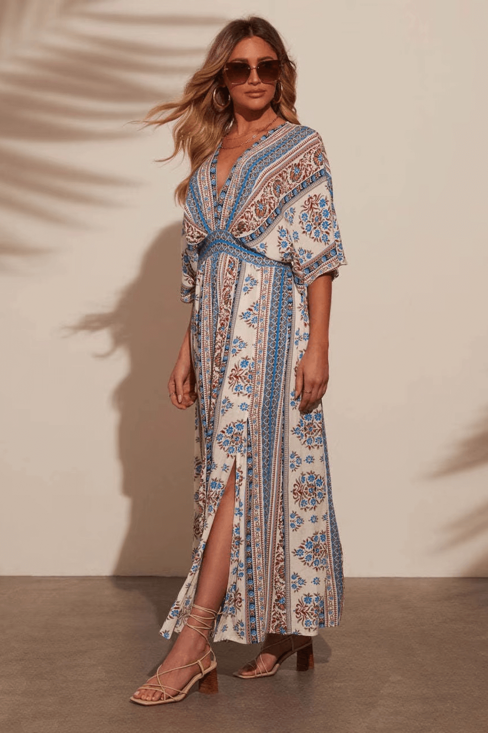 vestido longo, vestido longo floral, vestidos longos, vestidos com elastico, vestido solto, vestido longo evase, vestido floral, vestido acinturado, vestido elegante, vestido longo fresco, vestido longo