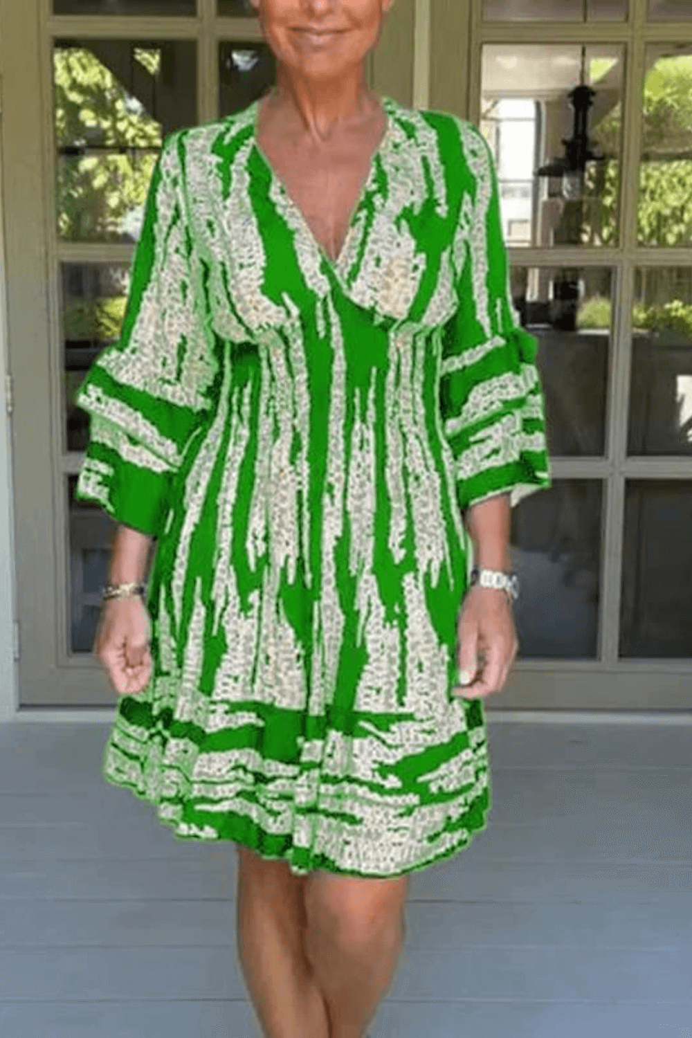 Vestido Curto Acinturado Lastex - Anabelle, vestido verao, vestido soltinho, vestido floral, vestido verao 2023, vestido calor, vestido solto, vestidos, vestido floral, vestido evase, vestido balone, vestidos baliloves, vestido senhora, vestido meia idade, vestido evase, vestido com lastex, vestido soltinho acinturado