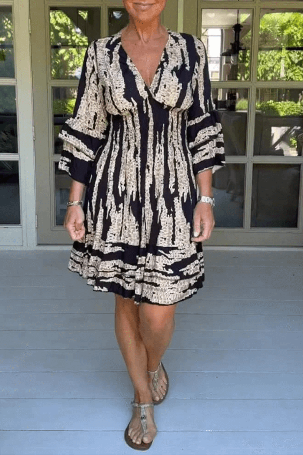 Vestido Curto Acinturado Lastex - Anabelle, vestido verao, vestido soltinho, vestido floral, vestido verao 2023, vestido calor, vestido solto, vestidos, vestido floral, vestido evase, vestido balone, vestidos baliloves, vestido senhora, vestido meia idade, vestido evase, vestido com lastex, vestido soltinho acinturado