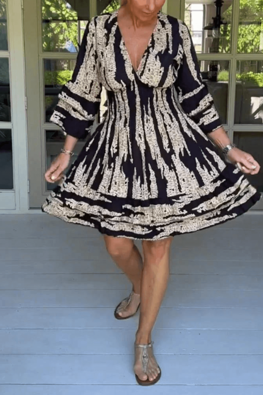 Vestido Curto Acinturado Lastex - Anabelle, vestido verao, vestido soltinho, vestido floral, vestido verao 2023, vestido calor, vestido solto, vestidos, vestido floral, vestido evase, vestido balone, vestidos baliloves, vestido senhora, vestido meia idade, vestido evase, vestido com lastex, vestido soltinho acinturado