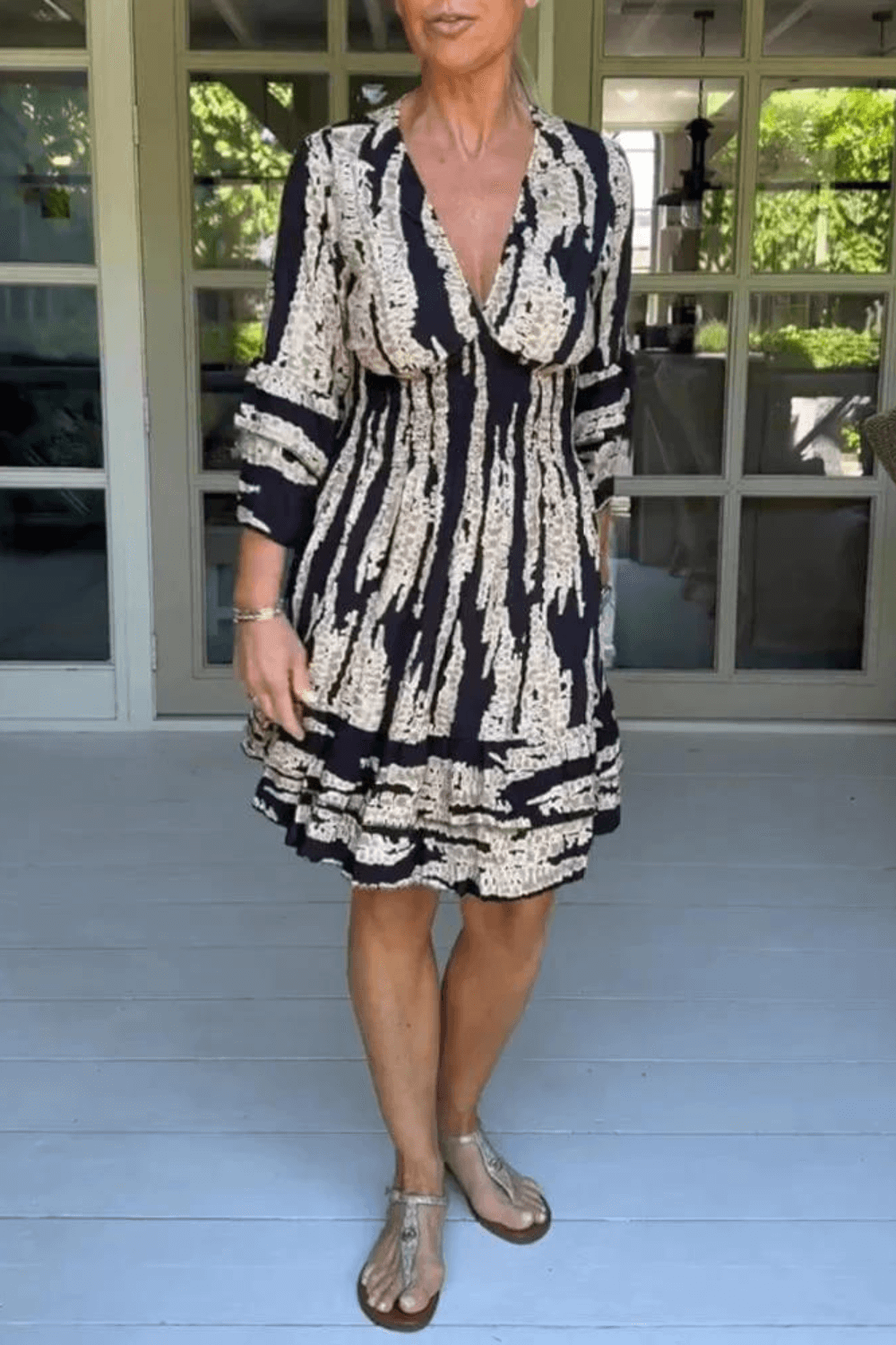 Vestido Curto Acinturado Lastex - Anabelle, vestido verao, vestido soltinho, vestido floral, vestido verao 2023, vestido calor, vestido solto, vestidos, vestido floral, vestido evase, vestido balone, vestidos baliloves, vestido senhora, vestido meia idade, vestido evase, vestido com lastex, vestido soltinho acinturado