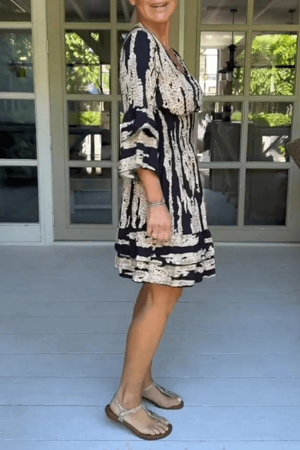 Vestido Curto Acinturado Lastex - Anabelle, vestido verao, vestido soltinho, vestido floral, vestido verao 2023, vestido calor, vestido solto, vestidos, vestido floral, vestido evase, vestido balone, vestidos baliloves, vestido senhora, vestido meia idade, vestido evase, vestido com lastex, vestido soltinho acinturado