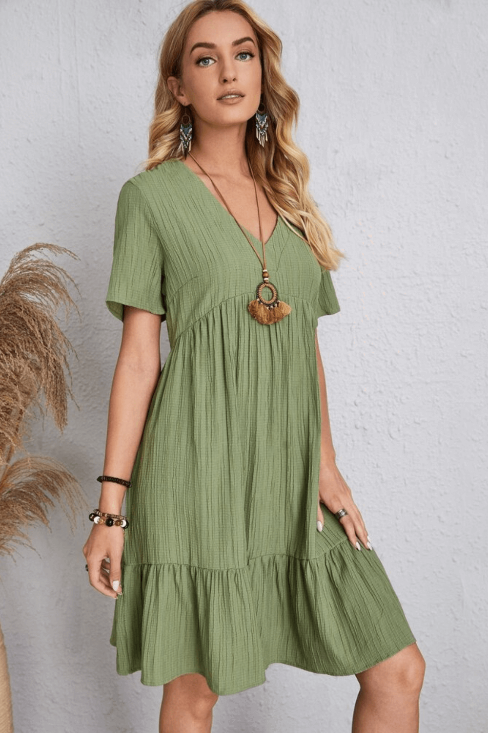 vestido curto, vestido soltinho, vestido vintage, vestido com manga curta, vestido com babado, vestidos, vestidos curtos, vestidos baliloves