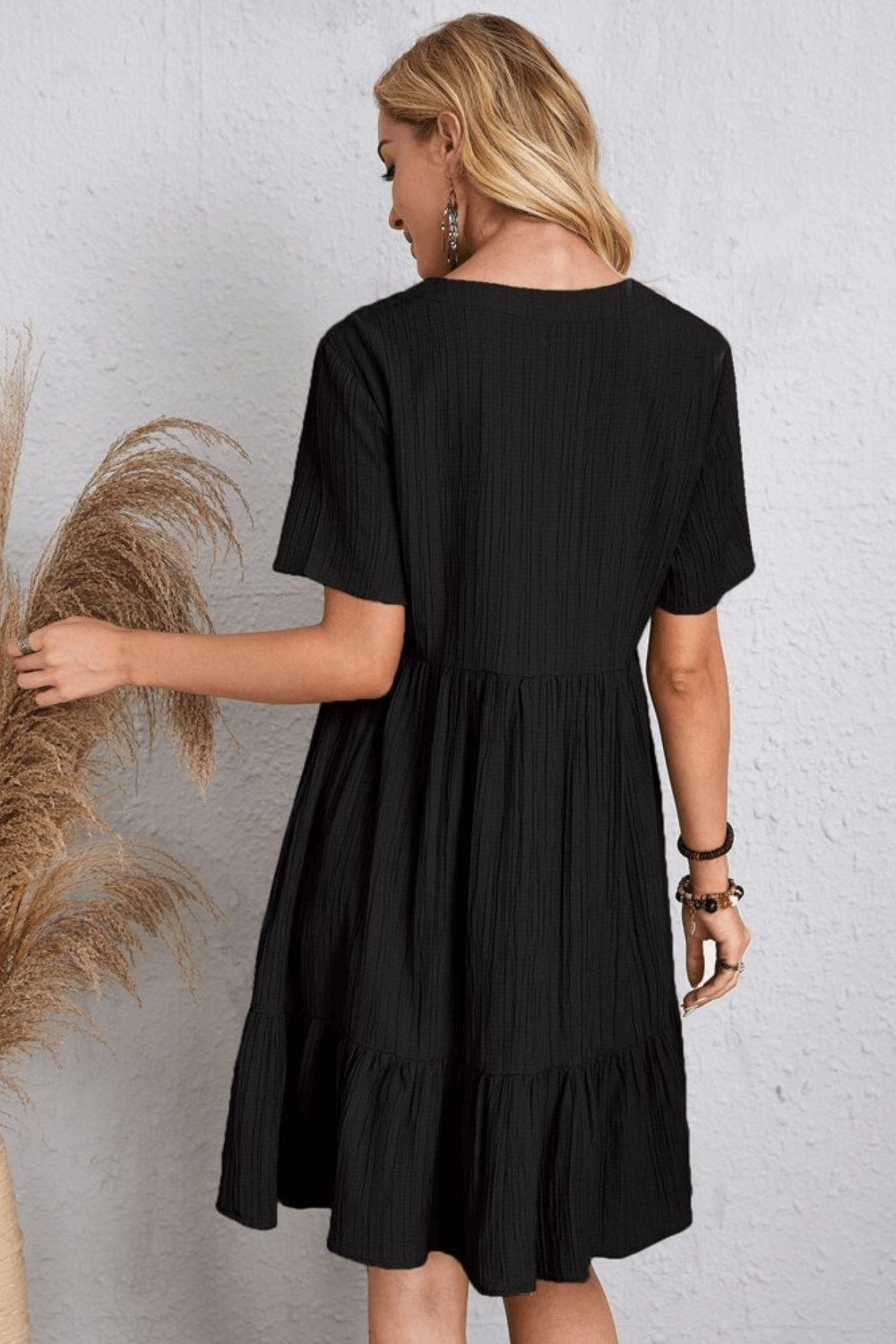 vestido curto, vestido soltinho, vestido vintage, vestido com manga curta, vestido com babado, vestidos, vestidos curtos, vestidos baliloves