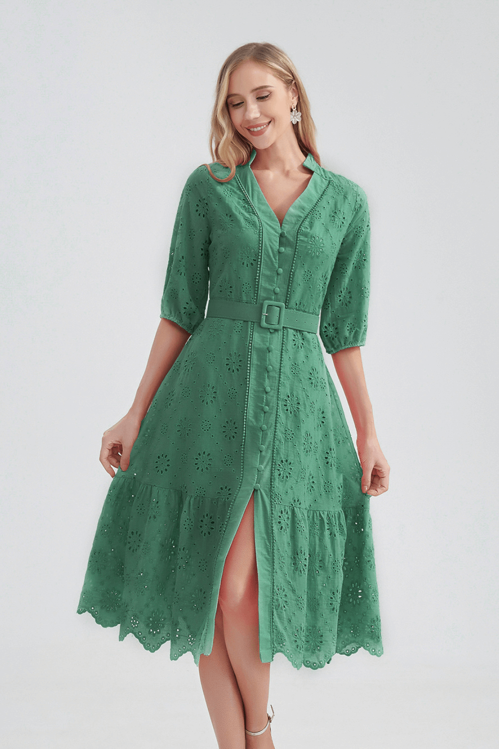 vestido soltinho, evstido balone, vestido baliloves, vestidos, vestido de lassie, vestido branco, vestido chique, vestido curto, vestido midi, vestido evangelico, vestido elegante, vestido laise, vestido acinturado, vestido chique laise, vestido babado, vestido em laise, vestidos laise, vestido midi