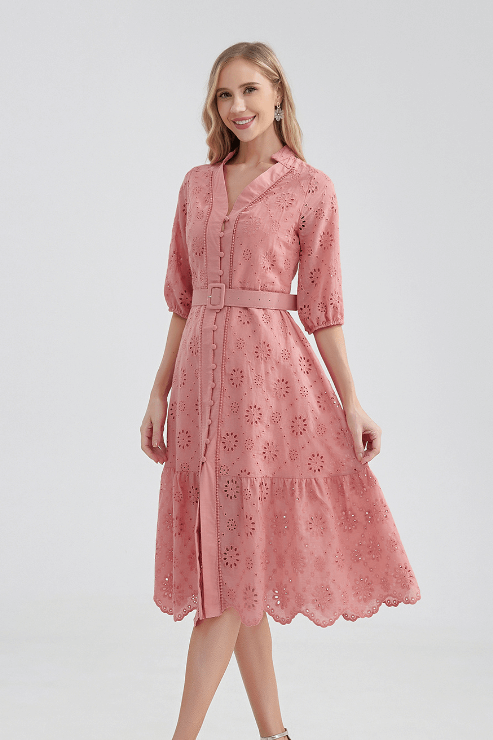 vestido soltinho, evstido balone, vestido baliloves, vestidos, vestido de lassie, vestido branco, vestido chique, vestido curto, vestido midi, vestido evangelico, vestido elegante, vestido laise, vestido acinturado, vestido chique laise, vestido babado, vestido em laise, vestidos laise, vestido midi